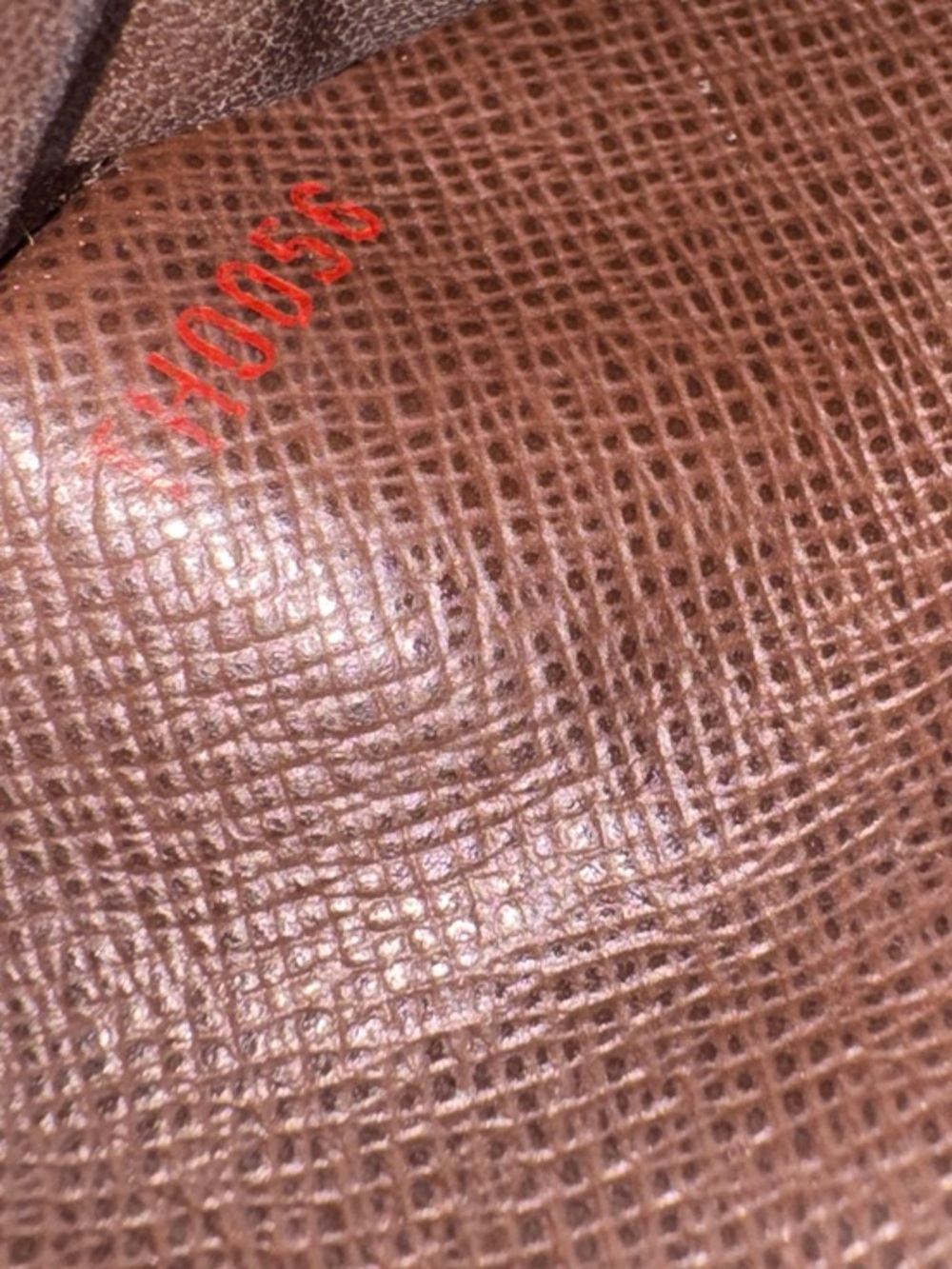 Louis Vuitton Brown Damier Ebene Check Wallet with Gold Snap - Picture 4 of 7